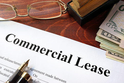 LANDLORD’S LIENS ARE ONLY FOR COMMERCIAL LEASES, NOT RESIDENTIAL.